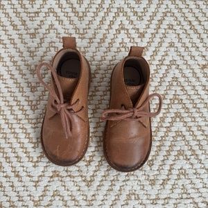 Stride Rite, Childrens brown leather boot. Toddler size 8.5 US. GUC